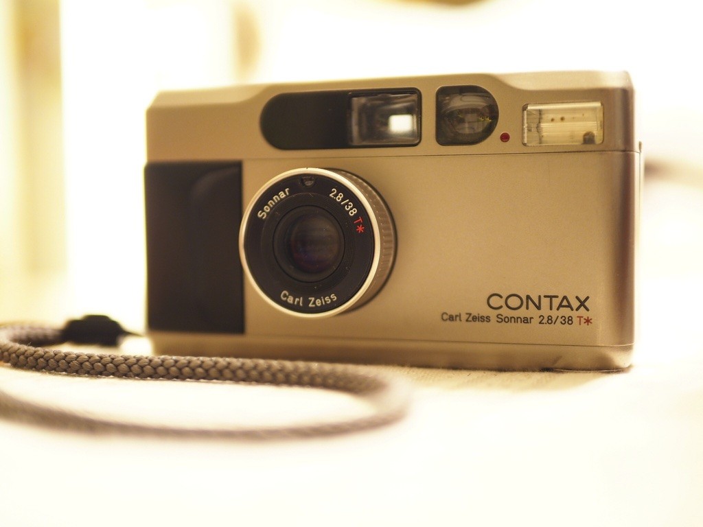 Contax T2